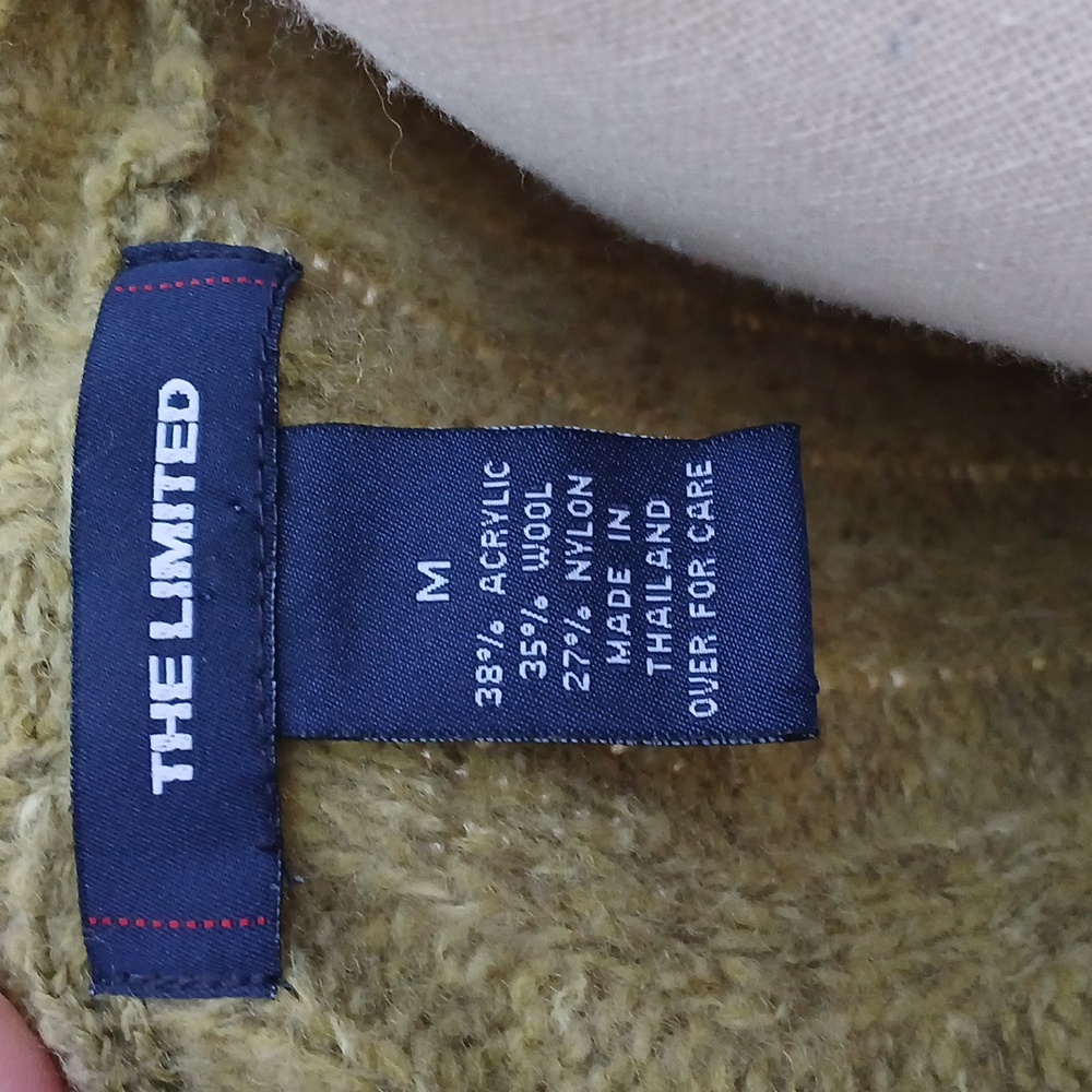 The Limited green sweater size medium - Picture 4 of 6
